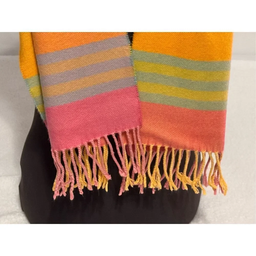 David and Young Cashmere Feel Scarf